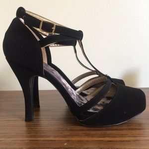 Qupid Strappy Heels